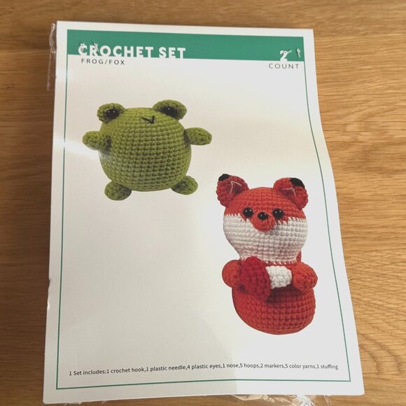 Bullseye's Playground™ 2ct Crochet Set Kit Amigurumi: Frog/Fox - Picture 3 of 13